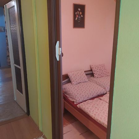 Etus Vendeghaz 2 Vila Balatonfenyves Exterior foto