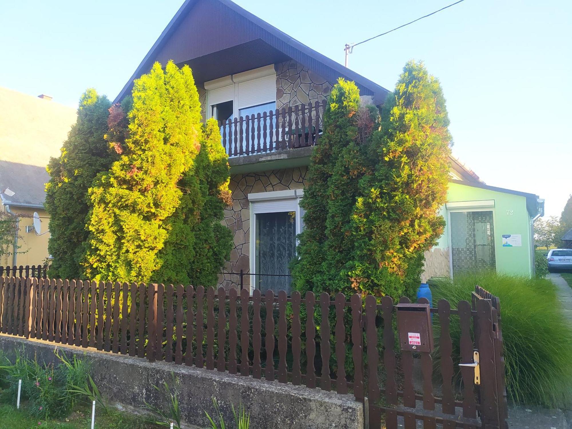 Etus Vendeghaz 2 Vila Balatonfenyves Exterior foto